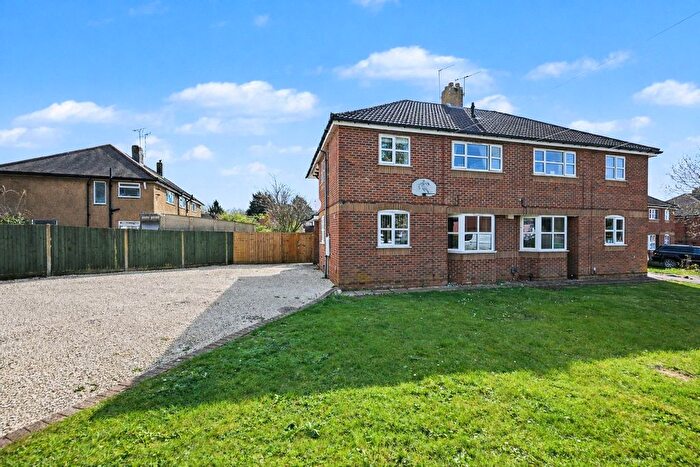 3 Bedroom Semi Detached House For Sale In Reservoir Road, Rugby, CV21