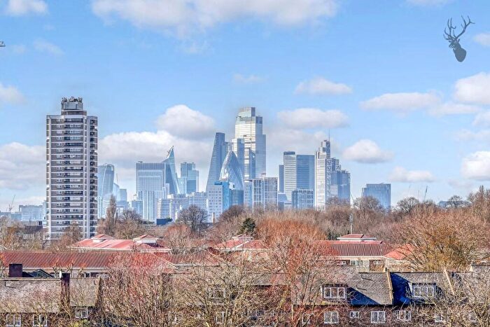 3 Bedroom Flat For Sale In Barry Blandford Way, Bow, E3
