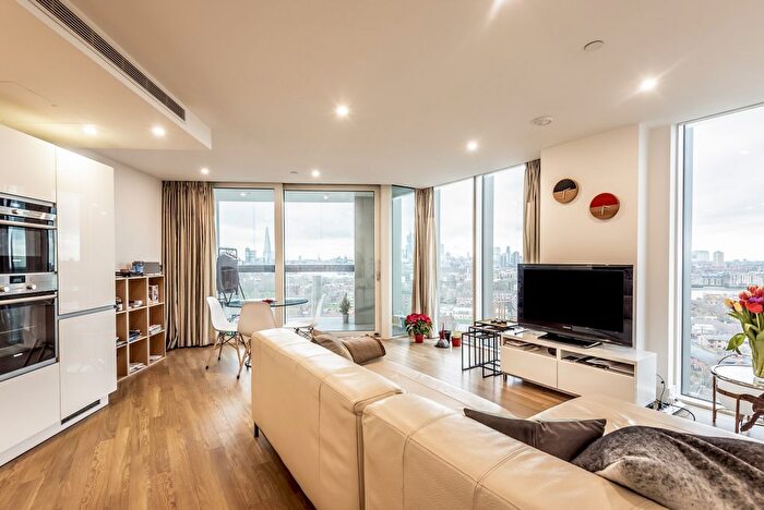 2 Bedroom Flat To Rent In Surrey Quays Road, London, SE16
