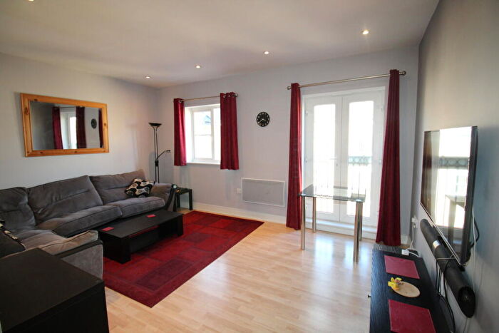 2 Bedroom Apartment To Rent In Propelair Way, CO4