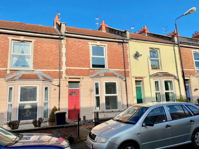 2 Bedroom Terraced House To Rent In High Street, Easton, Bristol, BS5