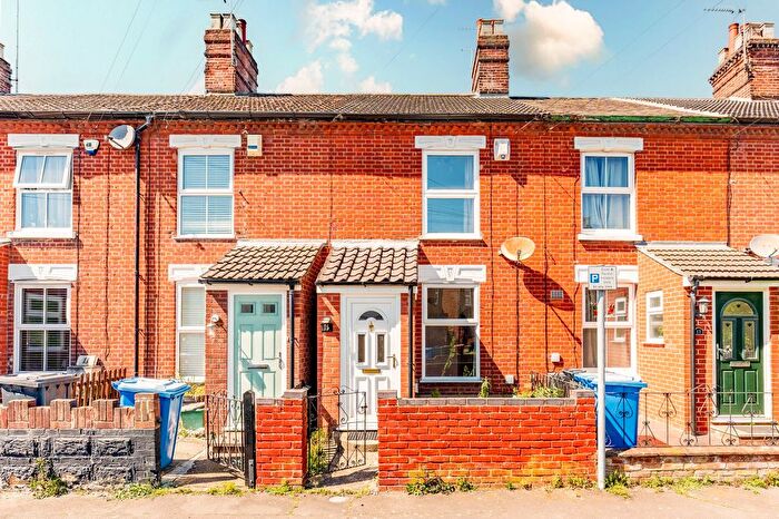 3 Bedroom Terraced House For Sale In Cozens Road, Norwich, NR1