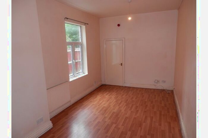 1 Bedroom Flat To Rent In Carlyle Road, Edgbaston, Birmingham, B16