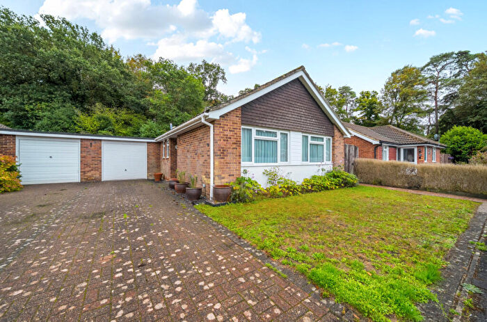 2 Bedroom Bungalow For Sale In Perry Way, Headley, Hampshire, GU35