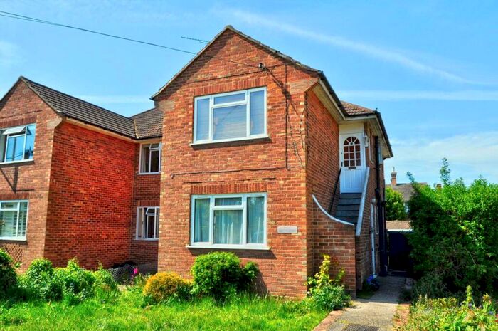 2 Bedroom Maisonette To Rent In Lock Road, Marlow, SL7