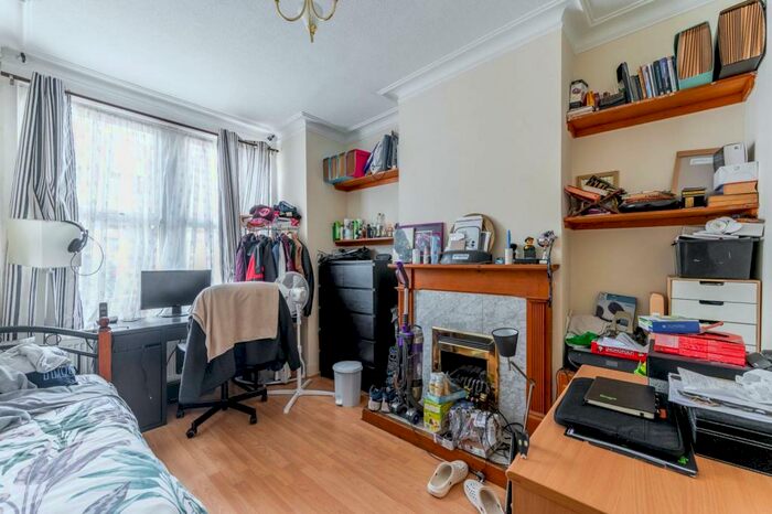 2 Bedroom Terraced House To Rent In Priory Road, Croydon, CR0