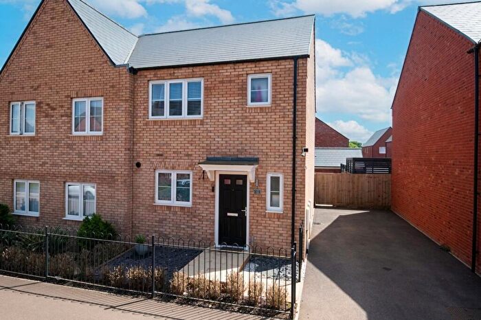 3 Bedroom Property For Sale In Ise Valley Way, Wellingborough, NN8