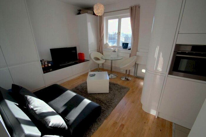 1 Bedroom Flat To Rent In Queensborough Terrace, London, W2