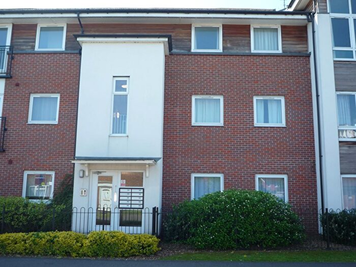 2 Bedroom Flat To Rent In Amersham Road, Caversham, Reading, RG4