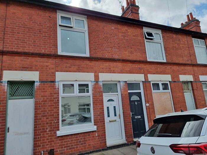 2 Bedroom Terraced House For Sale In Hunter Road, Leicester, LE4