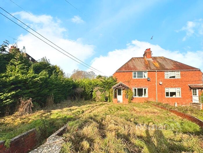 2 Bedroom Detached House For Sale In Station Hill, Itchen Abbas, Winchester, SO21