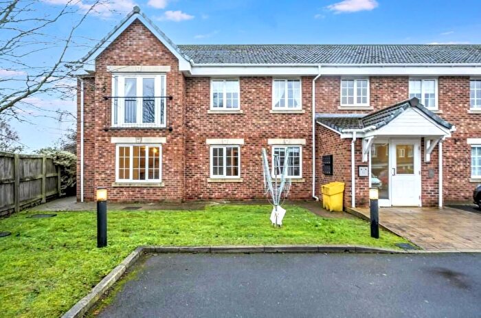 2 Bedroom Flat For Sale In Moat Way, Brayton, Selby, YO8