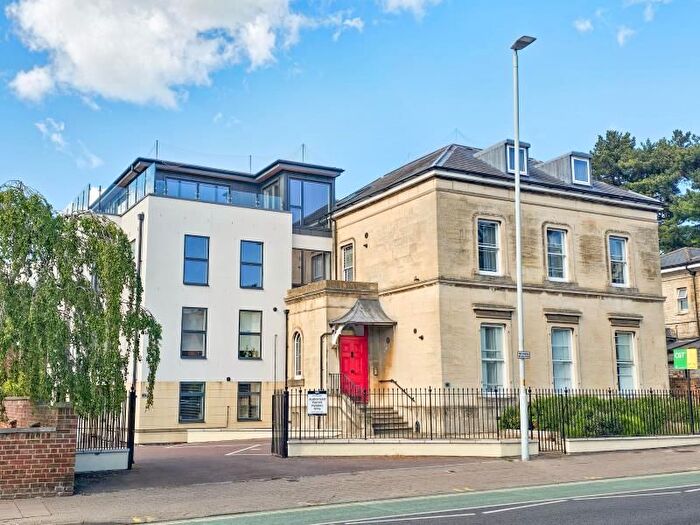 2 Bedroom Flat To Rent In London Road, Gloucester, GL1