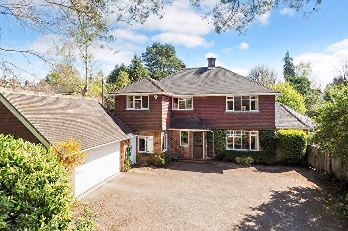 4 Bedroom Detached House For Sale In Malvern Road, Hill Brow, Liss, Hampshire, GU33
