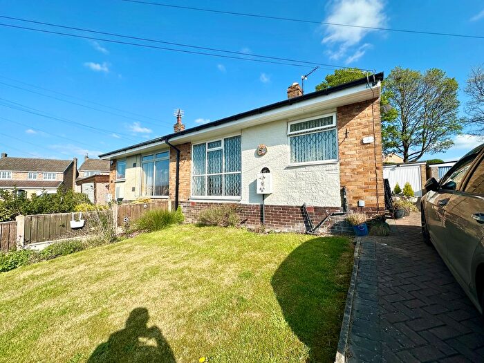 2 Bedroom Bungalow To Rent In Springhill Mount, Wakefield, WF4