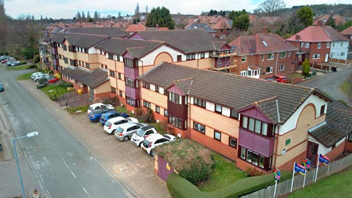 2 Bedroom Flat For Sale In Sandby Court, Beeston, Nottingham, NG9