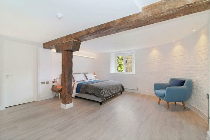 2 Bedroom Apartment To Rent In Grices Wharf Apartments, Rotherhithe Street, London, Greater London, SE16