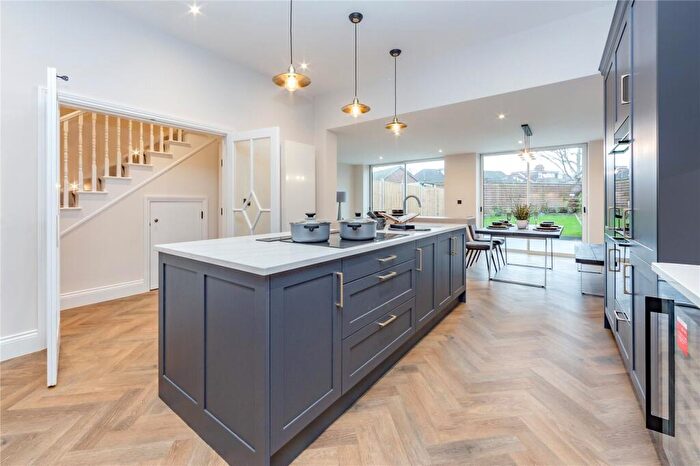 5 Bedroom House For Sale In Hale Grove Gardens, London, NW7