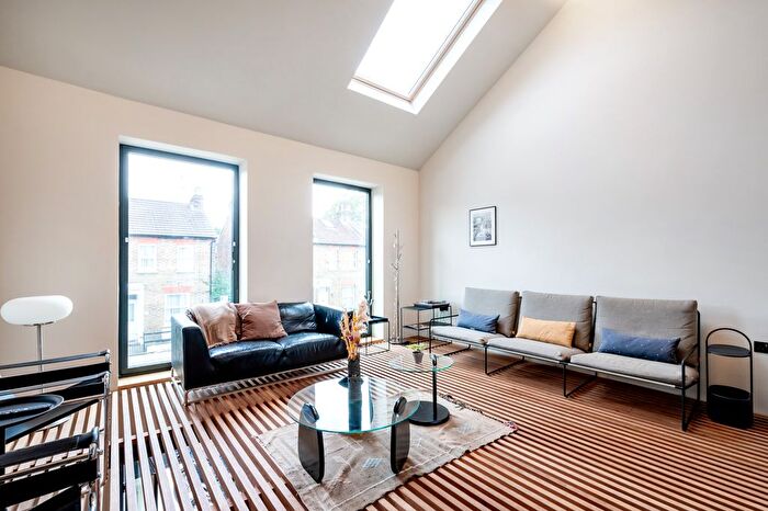 3 Bedroom Semi-detached House To Rent In Hawthorne House, Tottenham, N17