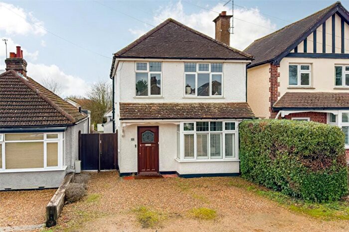 3 Bedroom Detached House For Sale In Aysgarth Road, Redbourn, Hertfordshire, AL3