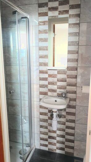 Studio To Rent In Station Street, Bloxwich, WS3