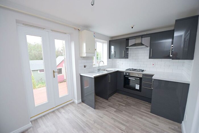2 Bedroom Town House To Rent In Howells Place, Mastin Moor, S43
