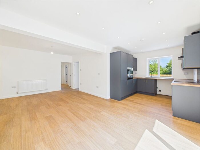 2 Bedroom Semi-Detached Bungalow To Rent In Queens Road, Tewkesbury, Gloucestershire, GL20