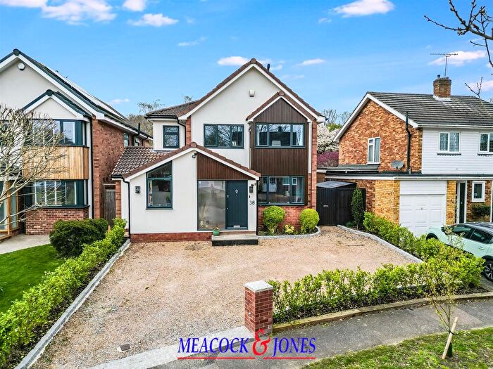 4 Bedroom Detached House For Sale In Princes Way, Hutton, Brentwood, CM13