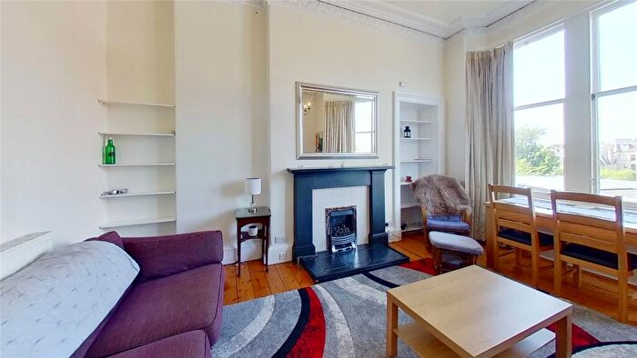 2 Bedroom Flat To Rent In Belhaven Terrace, Edinburgh, EH10