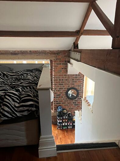 1 Bedroom Flat To Rent In Chancery Lane, Huddersfield, HD1