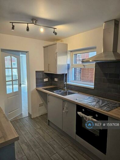 3 Bedroom Terraced House To Rent In Gladstone Street, Bedford, MK41