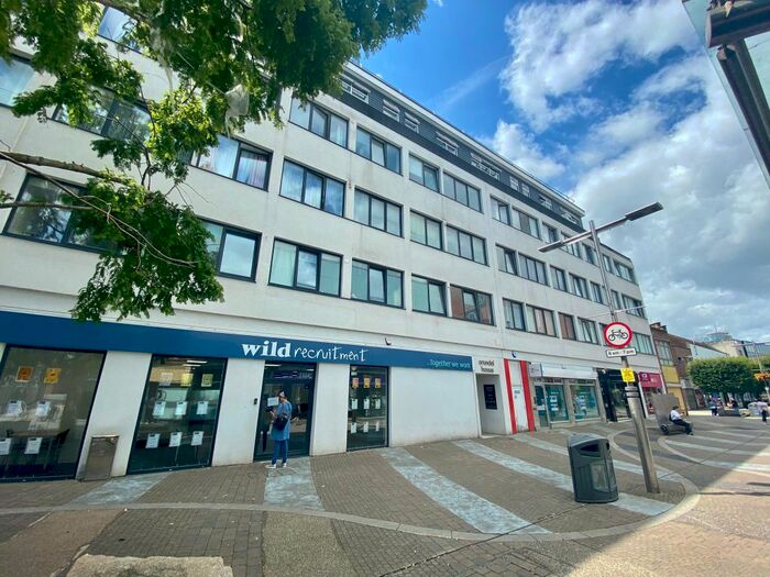 2 Bedroom Flat To Rent In Arundel Street, Portsmouth, PO1