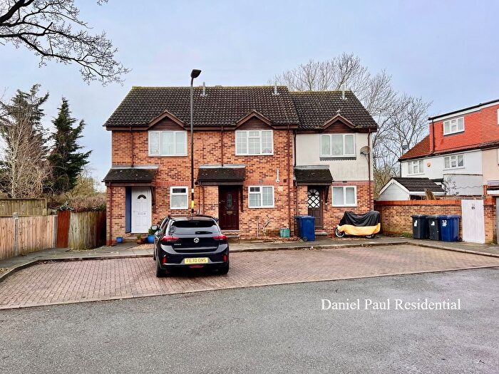 2 Bedroom Terraced House To Rent In Peal Gardens, West Ealing, W13