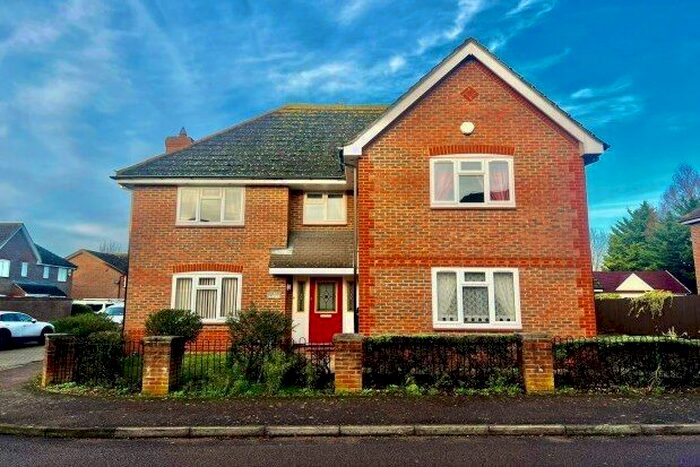 4 Bedroom Detached House To Rent In Muirfield, Bedford, MK40