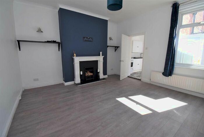 2 Bedroom Flat To Rent In Bewick Street, South Shields, NE33