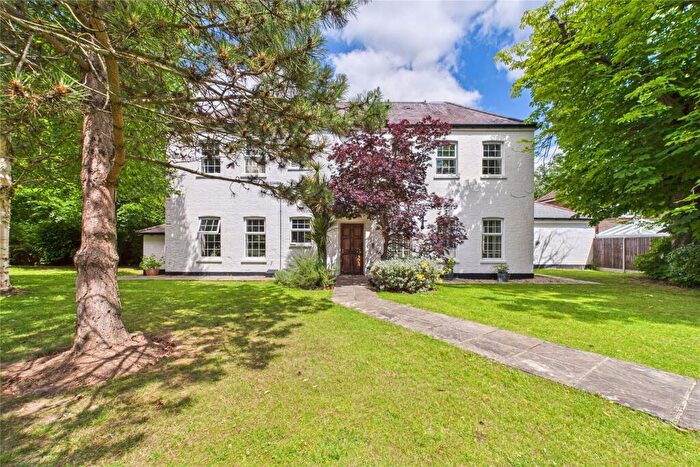 2 Bedroom Apartment To Rent In Warfield Chase, Oxfordshire Place, Bracknell, Berkshire, RG42