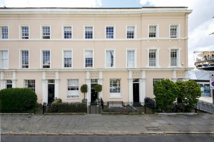 4 Bedroom Terraced House To Rent In King William Walk, London, SE10