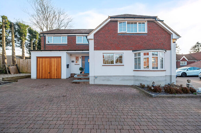 4 Bedroom Detached House For Sale In Primrose Close, North Waltham, Basingstoke, Hampshire, RG25