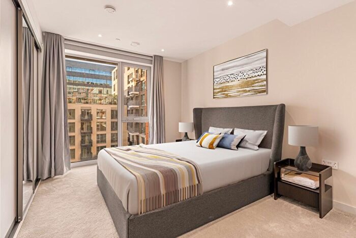 2 Bedroom Apartment To Rent In Nine Elms Lane, London, SW11