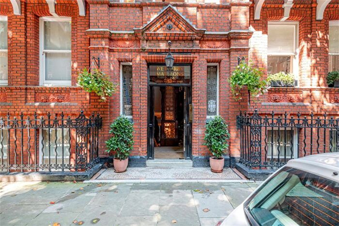 2 Bedroom Flat To Rent In Wetherby Mansions, Earl's Court, SW5