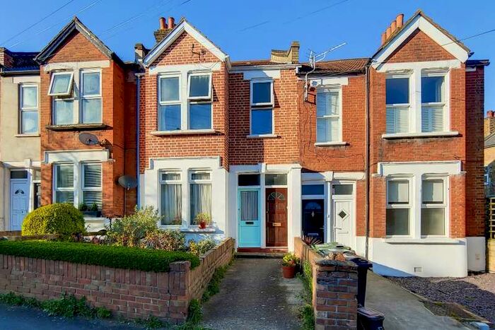 1 Bedroom Flat To Rent In Durban Road, West Norwood, London, SE27