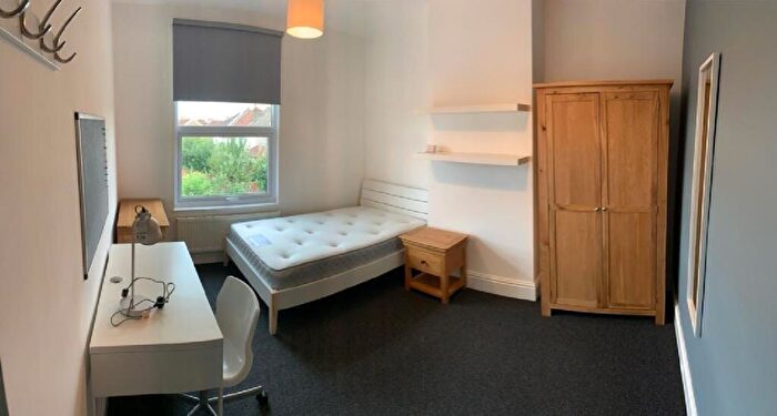 1 Bedroom House To Rent In Staple Hill Road, Fishponds, Bristol, Bristol, BS16