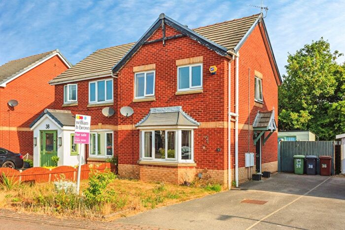 3 Bedroom Semi-Detached House For Sale In Broadland Way, Lofthouse, Wakefield, WF3