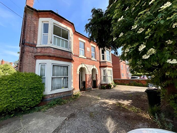2 Bedroom Flat For Sale In Loughborough Road, Nottingham, NG2