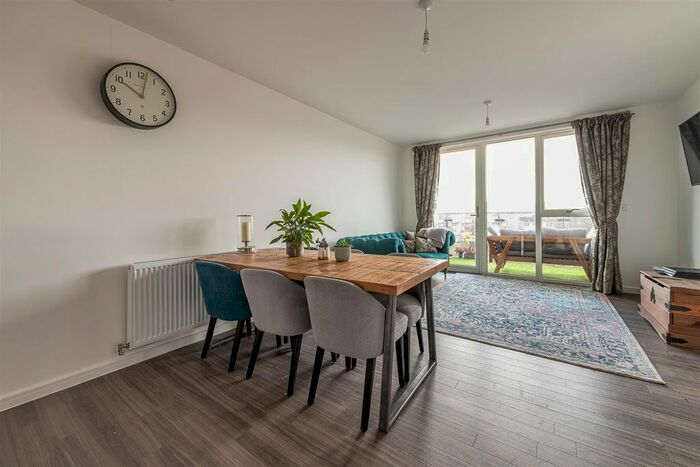 1 Bedroom Flat For Sale In Marlowe Road, Walthamstow, E17
