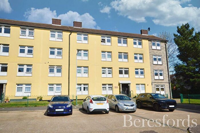 2 Bedroom Apartment For Sale In Prospect Place, Collier Row, RM5
