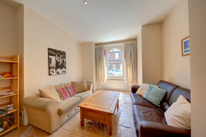 4 Bedroom Terraced House To Rent In Gastein Road, Hammersmith, London, W6