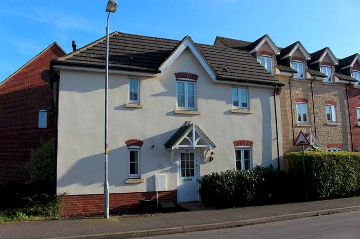 1 Bedroom Maisonette To Rent In Falstaff Court, Calne, SN11