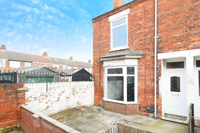 3 Bedroom End Of Terrace House To Rent In Wellesley Avenue, Middleburg Street, Hull, HU9