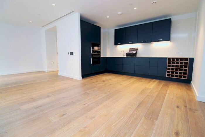 2 Bedroom Flat To Rent In Jubilee Walk, London, WC1X